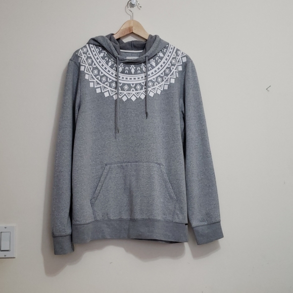 on the byas Tops - On the Byas Hoodie